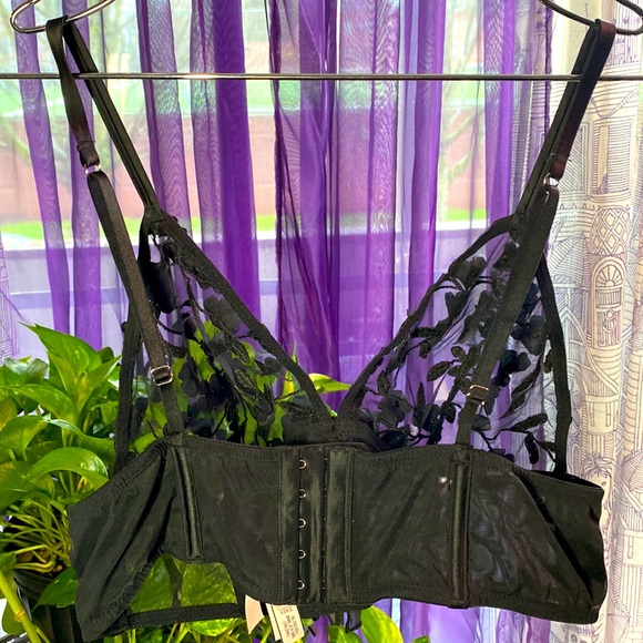 Black Mesh, long line triangle bra. Size XL - Picture 5 of 9